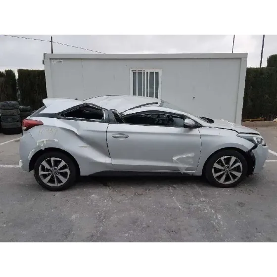 HYUNDAI I20 COUPE '2016 TREND GRIS