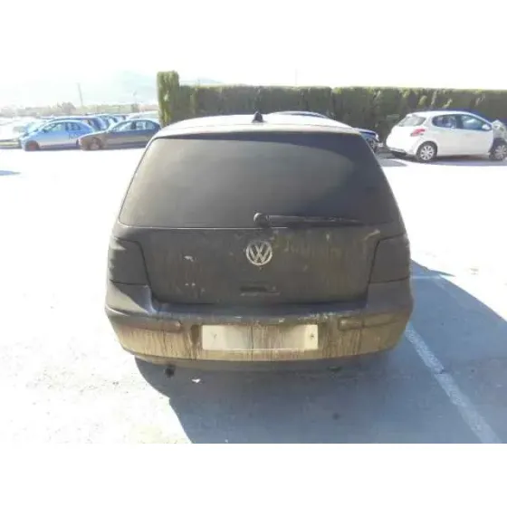 VOLKSWAGEN GOLF IV BERLINA (1J1) '2001 HIGHLINE DORADO