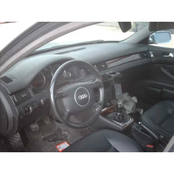 AUDI A6 BERLINA (4B2) '2002 1.9 TDI GRIS
