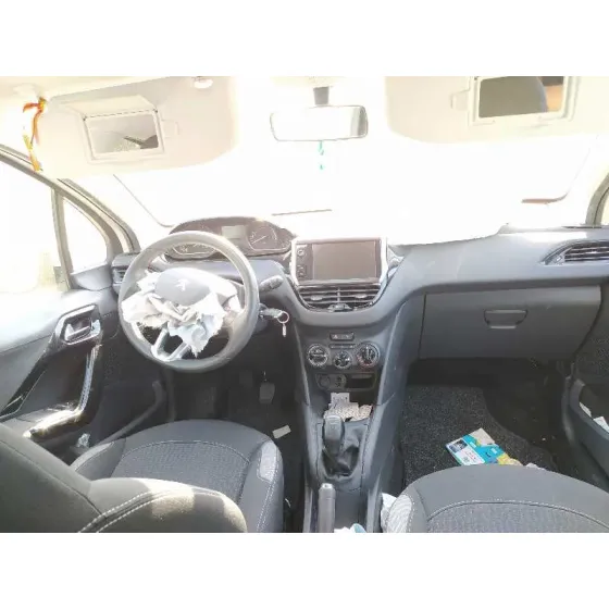 PEUGEOT 208 '2015 ACTIVE BLANCO