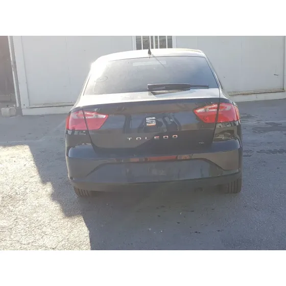 SEAT TOLEDO (KG3) '2014 REFERENCE NEGRO