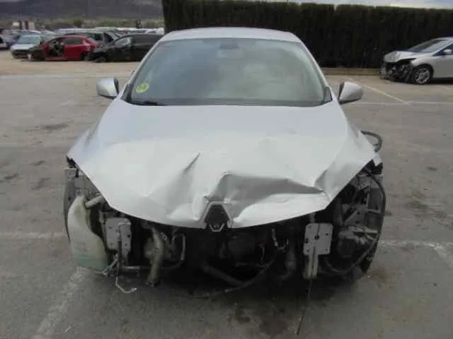 RENAULT MEGANE III BERLINA 5 P '2010 DYNAMIQUE GRIS
