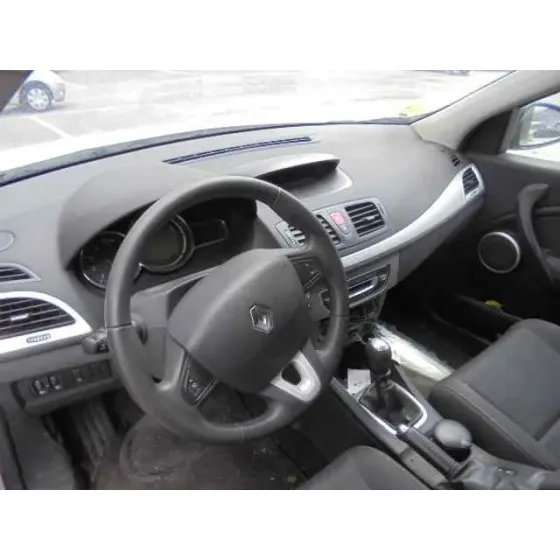 RENAULT MEGANE III BERLINA 5 P '2010 DYNAMIQUE GRIS