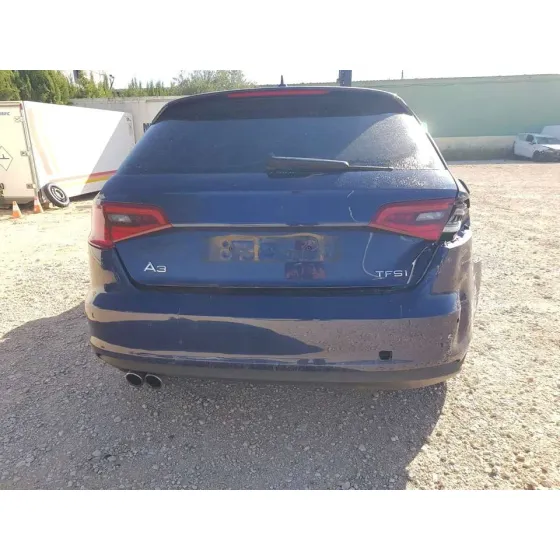 AUDI A3 SPORTBACK (8VA) '2013 AMBIENTE AZUL