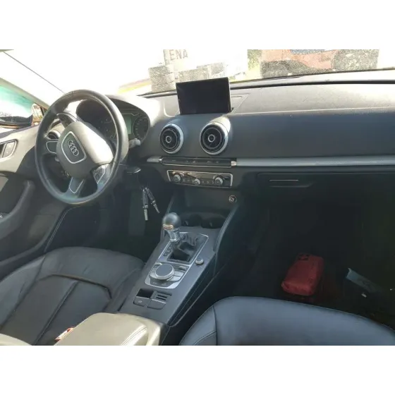 AUDI A3 SPORTBACK (8VA) '2013 AMBIENTE AZUL