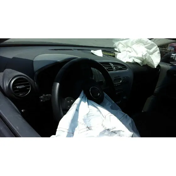 SEAT LEON (1P1) '2008 STYLANCE / STYLE NEGRO