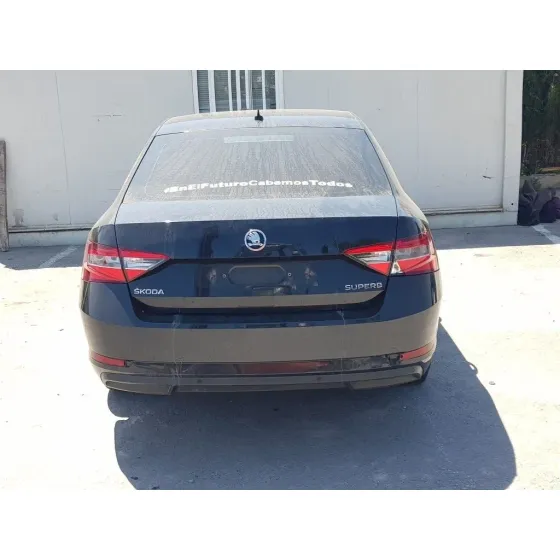 SKODA SUPERB (3V3) '2018 ACTIVE NEGRO