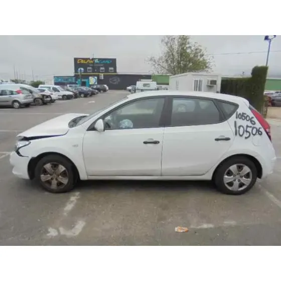 HYUNDAI I30 '2009 CLASSIC BLANCO