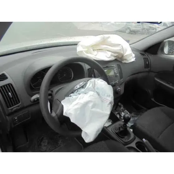 HYUNDAI I30 '2009 CLASSIC BLANCO
