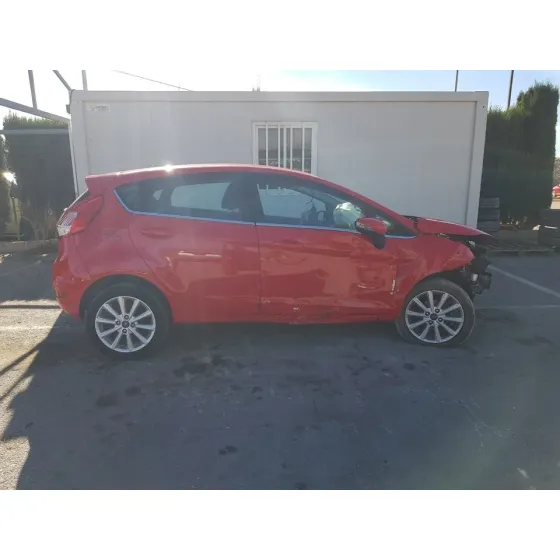 FORD FIESTA (CCN) '2017 TREND ROJO