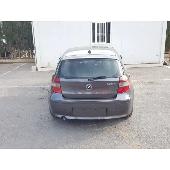 BMW SERIE 1 BERLINA (E81/E87) '2006 120D GRIS