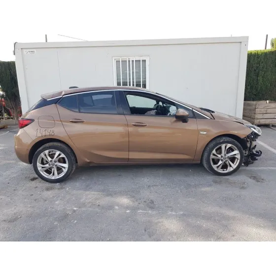 OPEL ASTRA K LIM. 5TÜRIG '2017 DYNAMIC MARRON