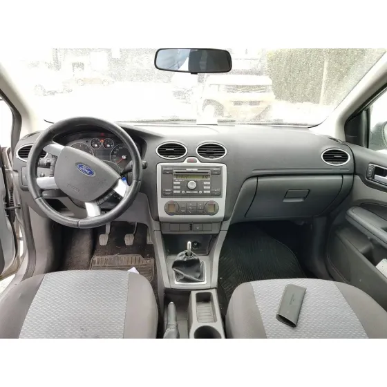 FORD FOCUS BERLINA (CAP) '2007 TREND GRIS