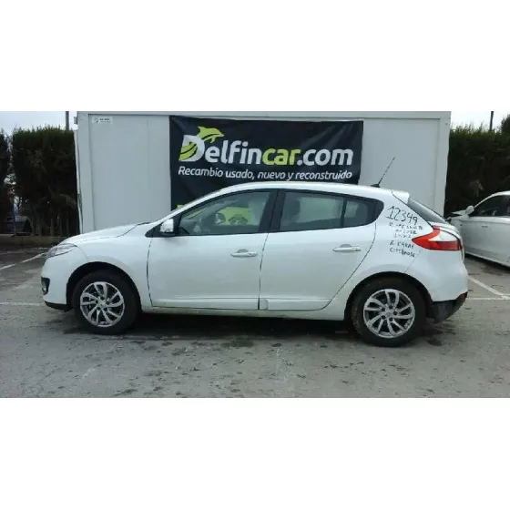 RENAULT MEGANE III BERLINA 5 P '2012 DYNAMIQUE BLANCO