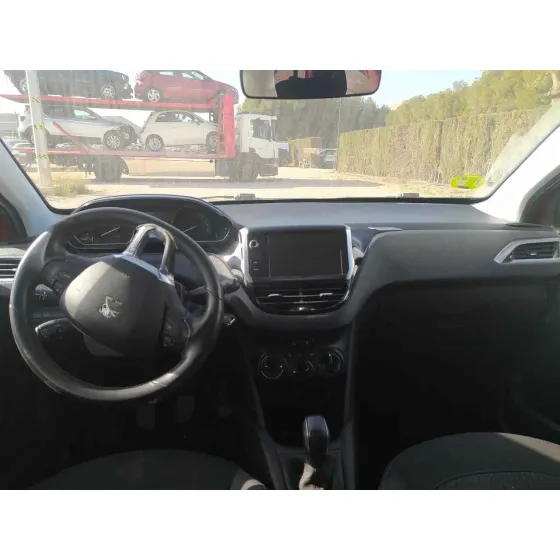 PEUGEOT 208 '2018 STYLE ROJO