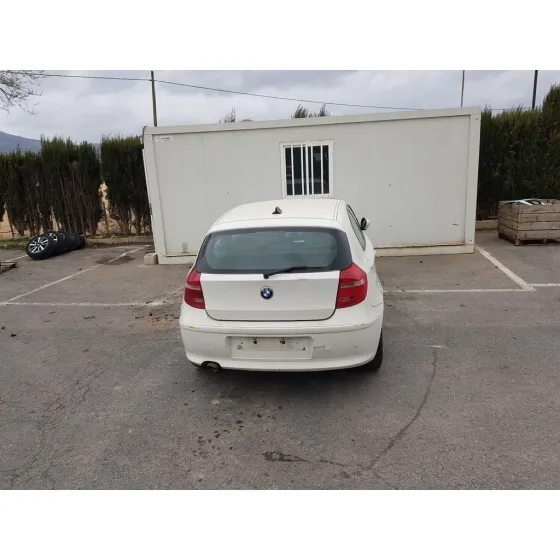 BMW SERIE 1 BERLINA (E81/E87) '2007 118D BLANCO