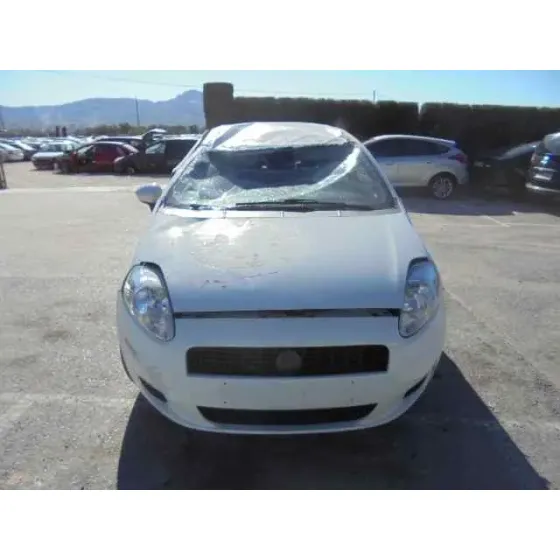 FIAT GRANDE PUNTO (199) '2010 1.2 8V ACTIVE (01.2007->) BLANCO
