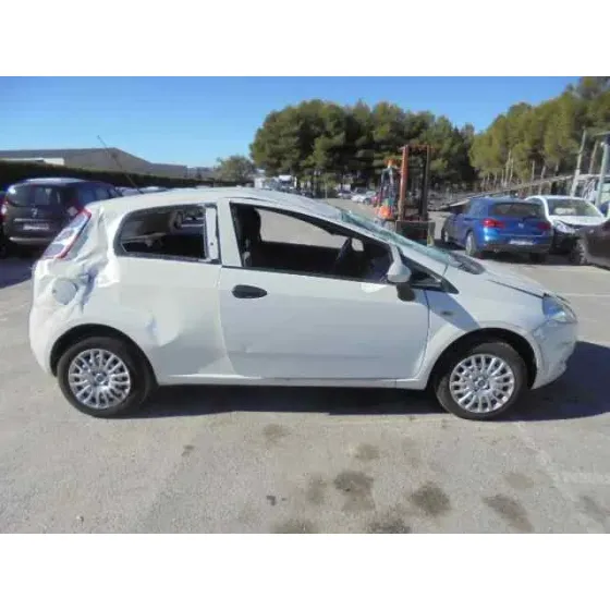FIAT GRANDE PUNTO (199) '2010 1.2 8V ACTIVE (01.2007->) BLANCO