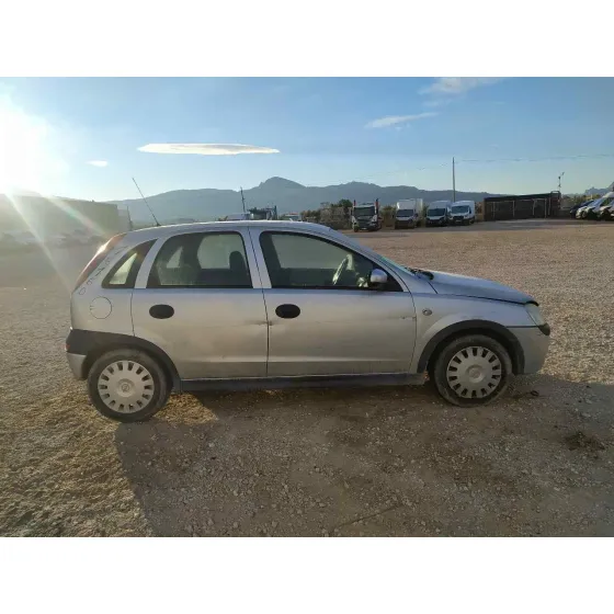 OPEL CORSA C '2002 ESSENTIA GRIS