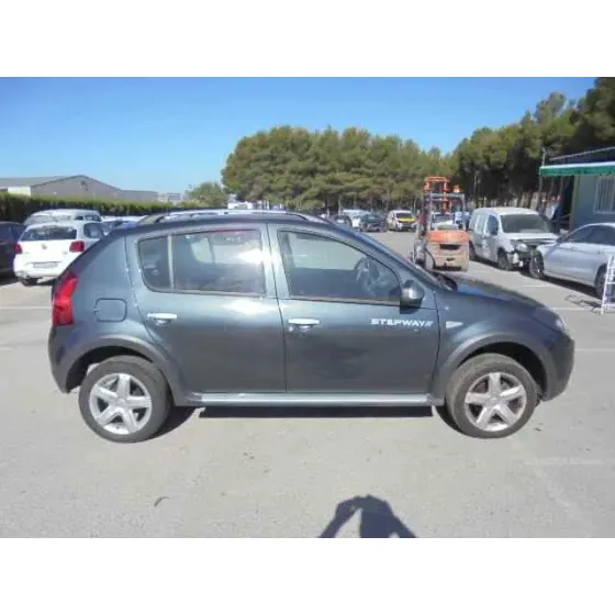 DACIA SANDERO '2010 STEPWAY GRIS OSCURO