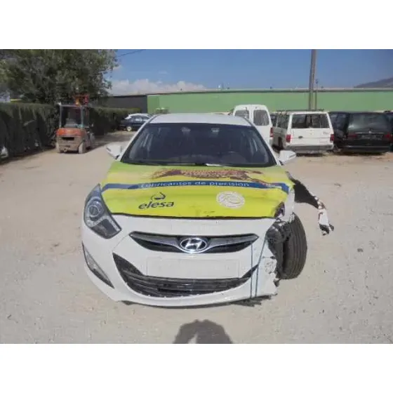 HYUNDAI I40 '2013 STYLE BLUE BLANCO