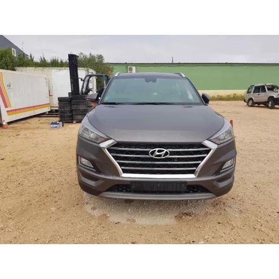 HYUNDAI TUCSON '2019 SLE MILD-HYBRID 2WD GRIS OSCURO