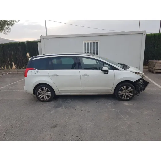 PEUGEOT 5008 '2011 PREMIUM BLANCO
