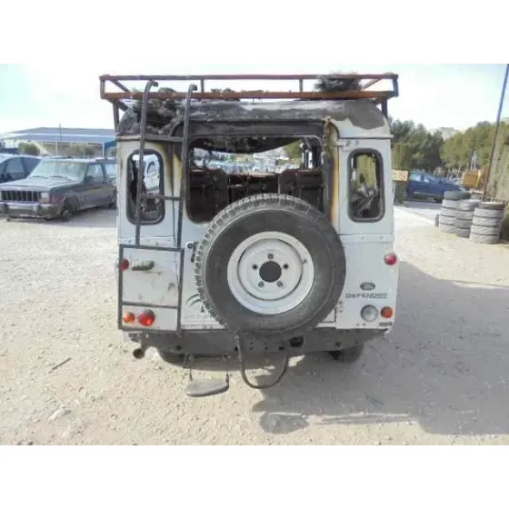 LAND ROVER DEFENDER (LD) '2011 110 E FAMILIAR BLANCO