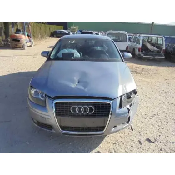 AUDI A3 SPORTBACK (8P) '2005 2.0 FSI AMBIENTE GRIS