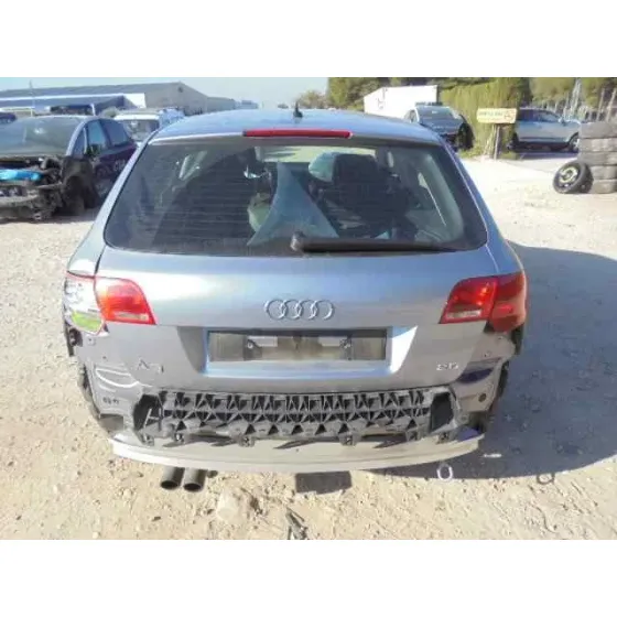 AUDI A3 SPORTBACK (8P) '2005 2.0 FSI AMBIENTE GRIS