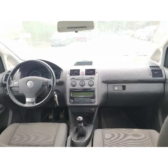 VOLKSWAGEN TOURAN (1T2) '2010 ADVANCE NEGRO