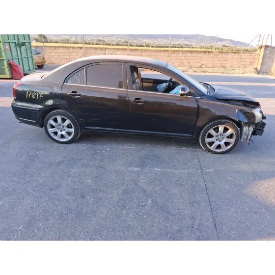 Toyota AVENSIS SEDAN (_T25_) 2003