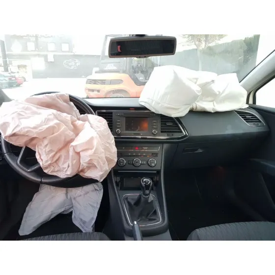 SEAT LEON (5F1) '2013 REFERENCE BLANCO