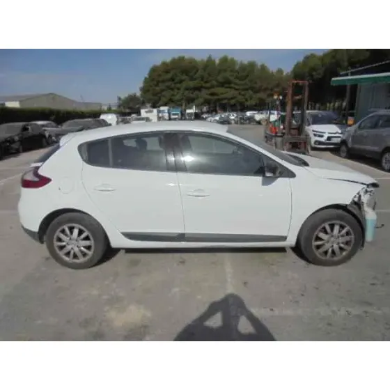 RENAULT MEGANE III BERLINA 5 P '2011 BUSINESS BLANCO