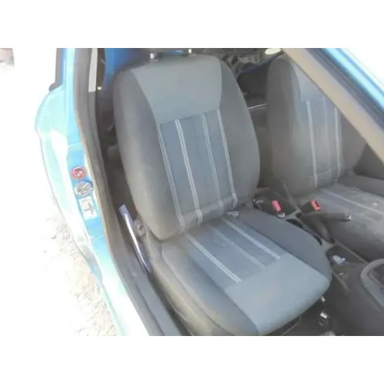 FORD FIESTA (CB1) '2010 AMBIENTE AZUL