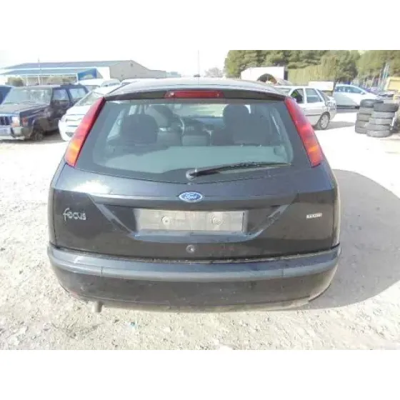 FORD FOCUS BERLINA (CAK) '2002 GHIA NEGRO