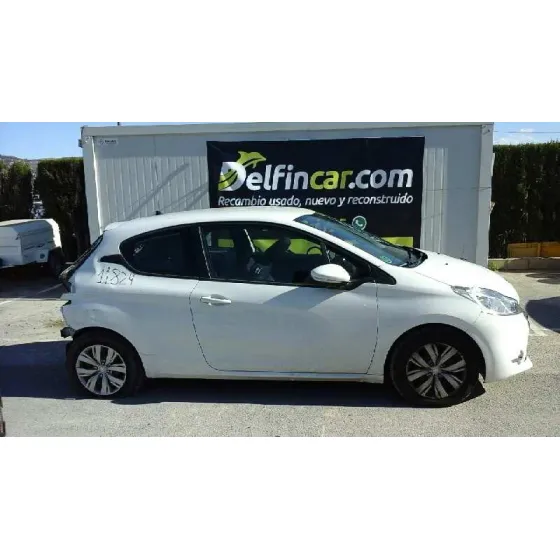 PEUGEOT 208 '2013 ACTIVE BLANCO