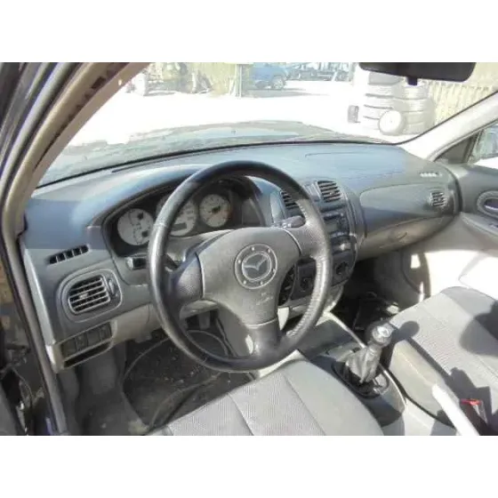 MAZDA 323 BERL. F/S (BJ) '2002 1.6 F COMFORT NEGRO