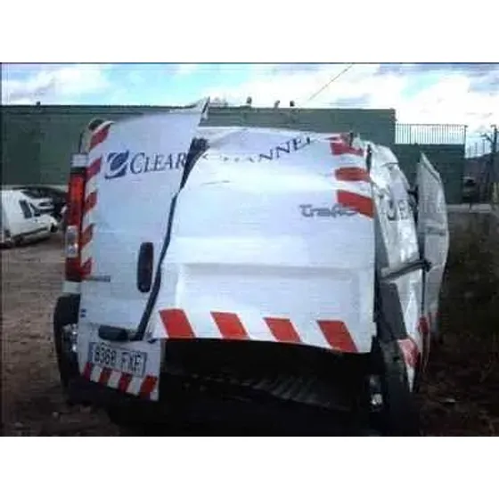 RENAULT TRAFIC CAJA CERRADA (AB 4.01) '2001 2.0 DCI DIESEL CAT BLANCO