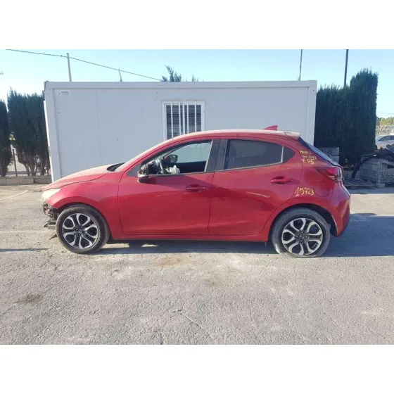MAZDA 2 LIM. () '2018 ORIGIN ROJO