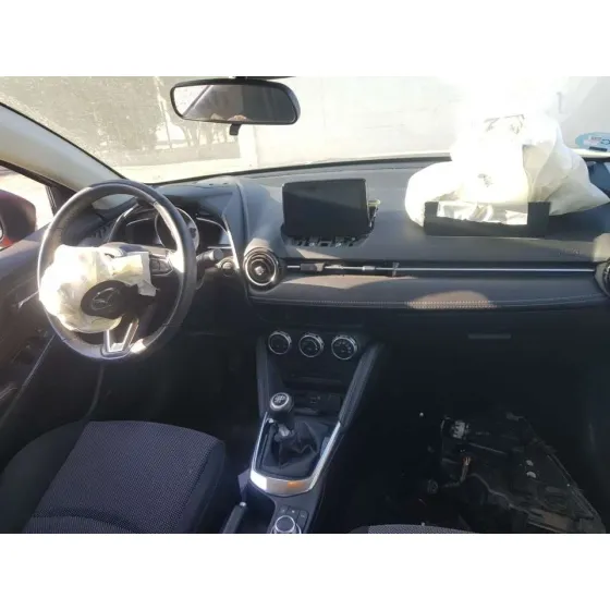 MAZDA 2 LIM. () '2018 ORIGIN ROJO