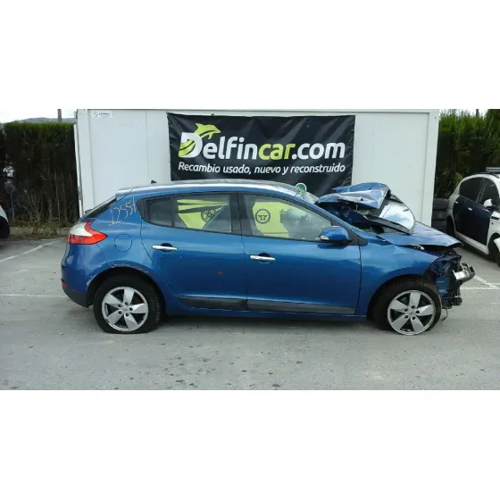 RENAULT MEGANE III BERLINA 5 P '2011 DYNAMIQUE AZUL