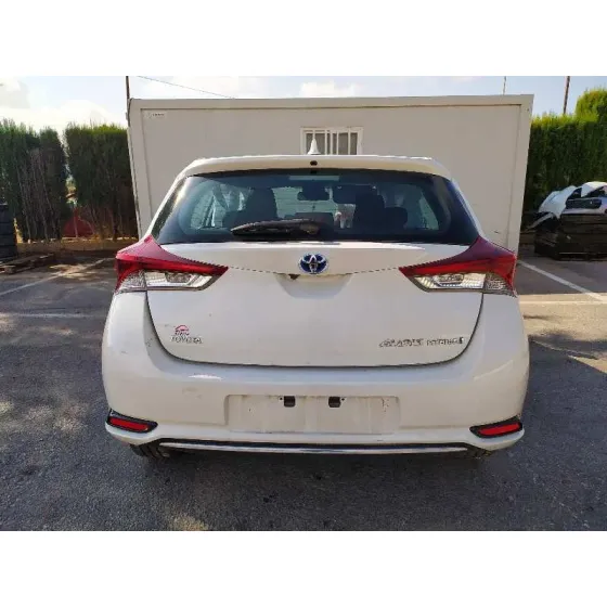 TOYOTA AURIS '2015 HYBRID ACTIVE BLANCO