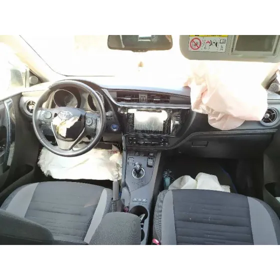 TOYOTA AURIS '2015 HYBRID ACTIVE BLANCO