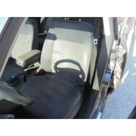 AUDI A6 AVANT (4B5) '2002 2.5 TDI GRIS OSCURO