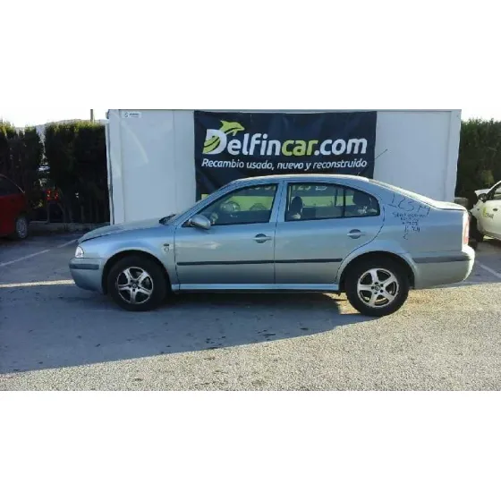 SKODA OCTAVIA BERLINA (1U2) '2002 AMBIENTE GRIS