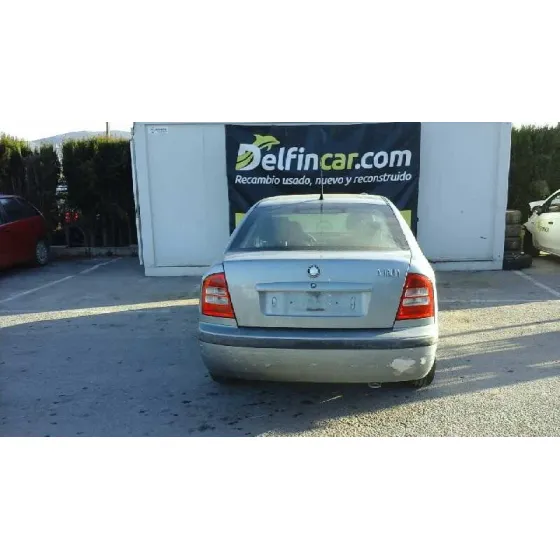 SKODA OCTAVIA BERLINA (1U2) '2002 AMBIENTE GRIS