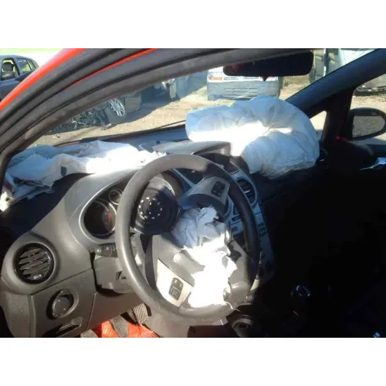 OPEL CORSA D '2007 CATCH ME NOW ROJO