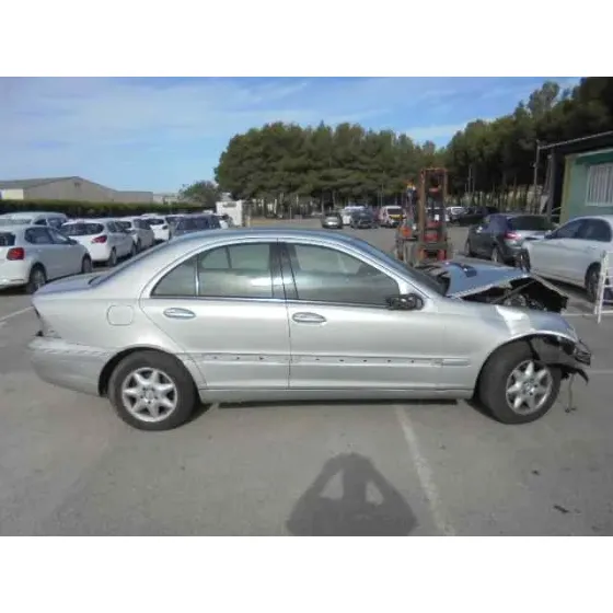 MERCEDES CLASE C (W203) BERLINA '2002 220 CDI (203.006) GRIS