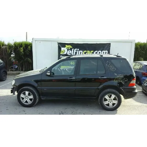 MERCEDES CLASE M (W163) '2005 270 CDI (163.113) NEGRO